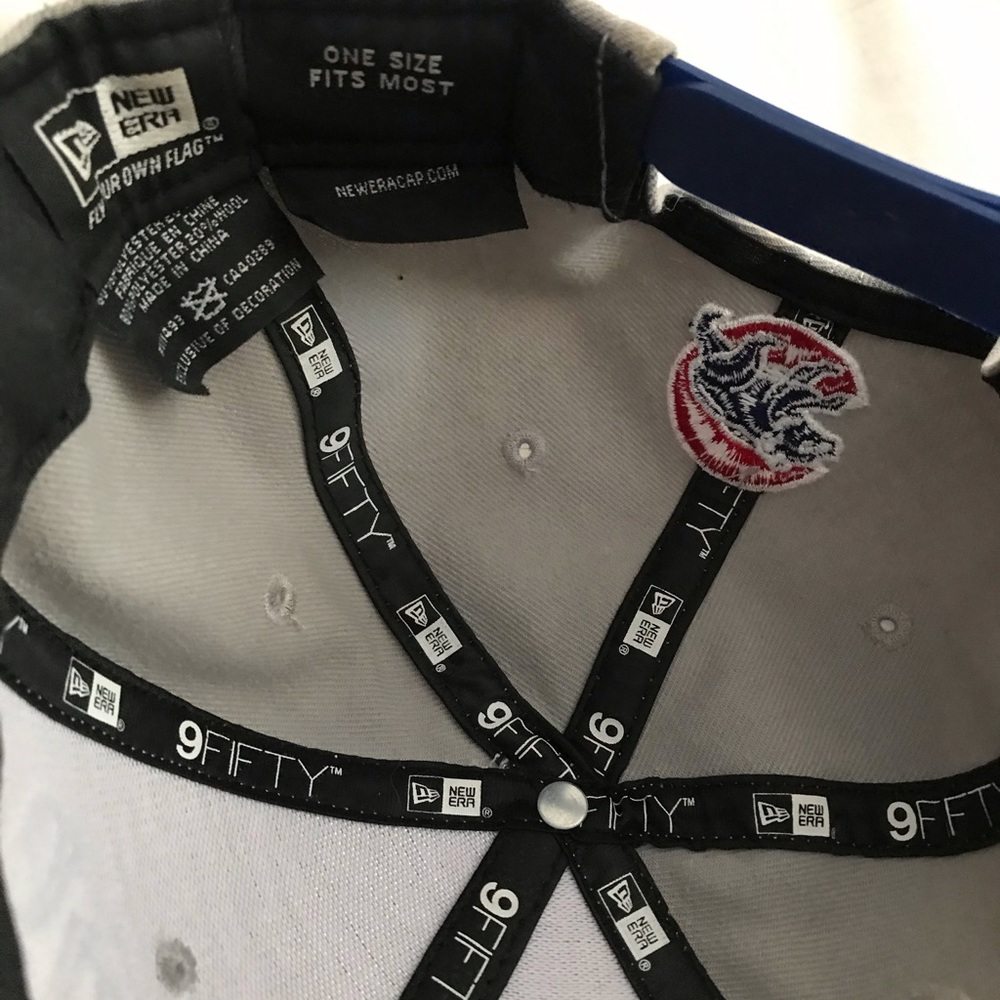 Men’s SnapBack hat 🧢 - Picture 3 of 3